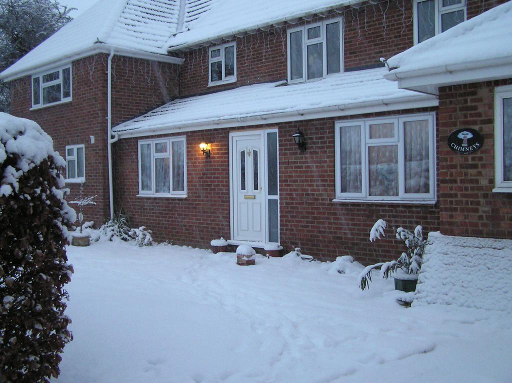 Chimneys B&B Holbrook  Exterior photo